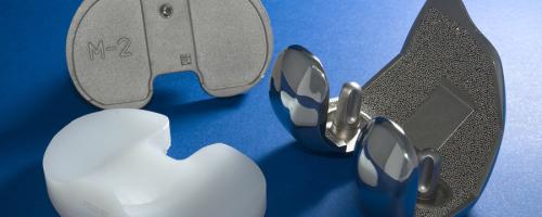 Orthopädische Implantate mit Lasergravur für die medizinische Rückverfolgbarkeit